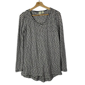 Lucy & Laurel White & Navy Blue Knit Long Sleeve Top S